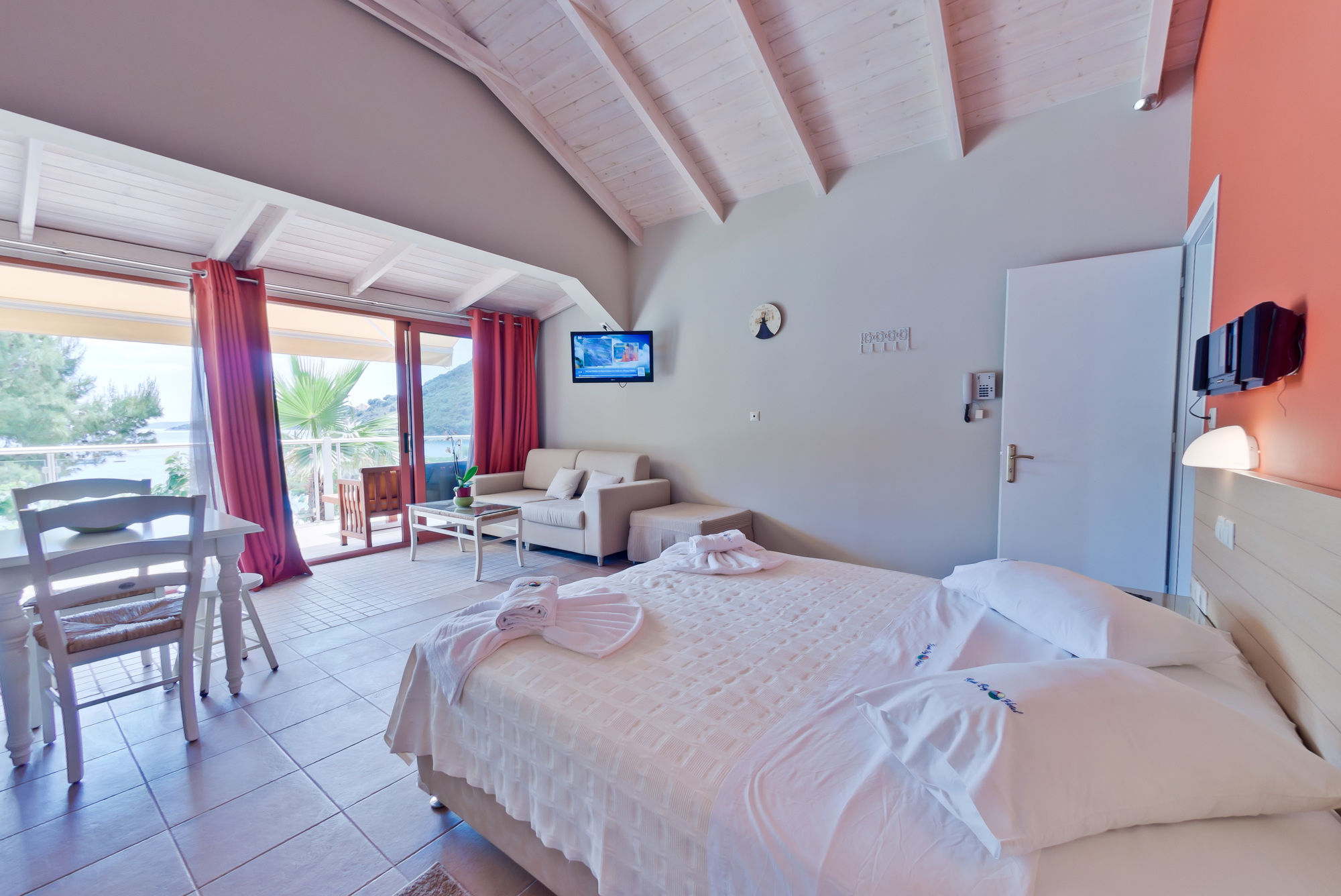 Rouda Bay Beach Hotel Mikros Gialos Bagian luar foto