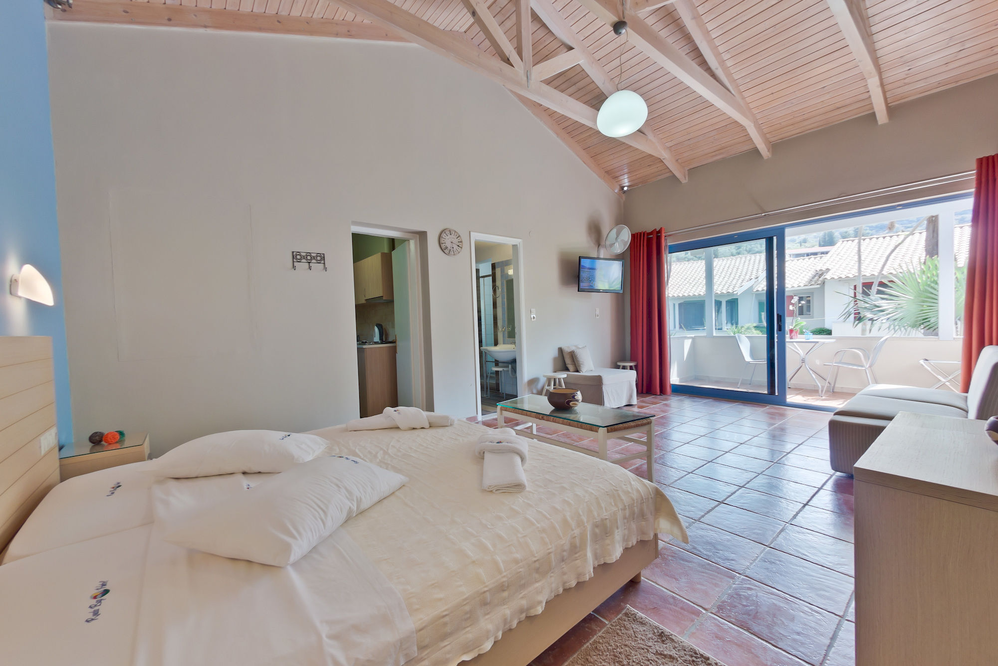 Rouda Bay Beach Hotel Mikros Gialos Bagian luar foto